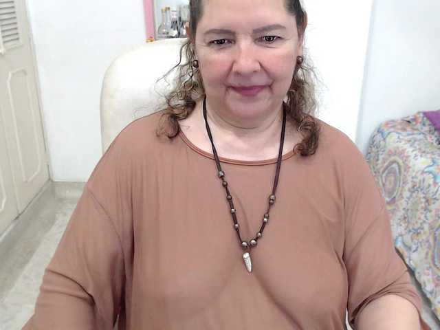 leonela-68