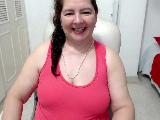 leonela-68 live cam on BongaCams