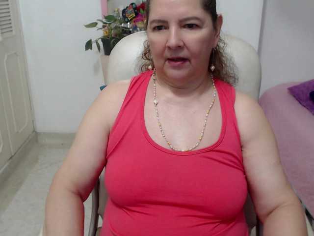 leonela-68 live cam