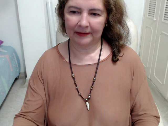 leonela-68