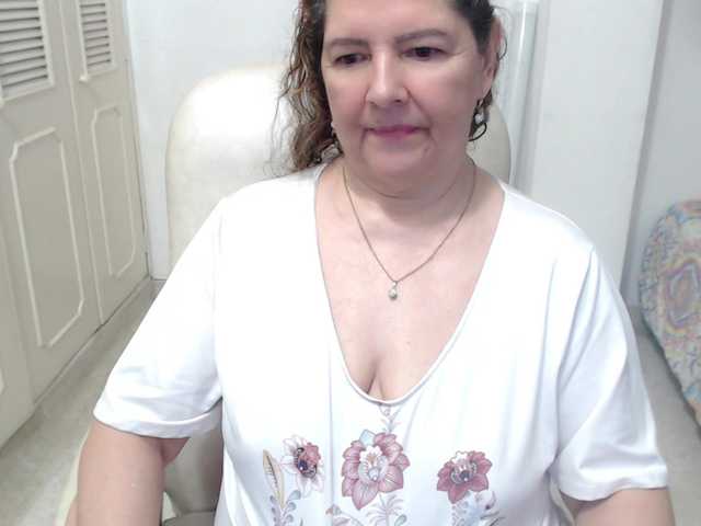 leonela-68
