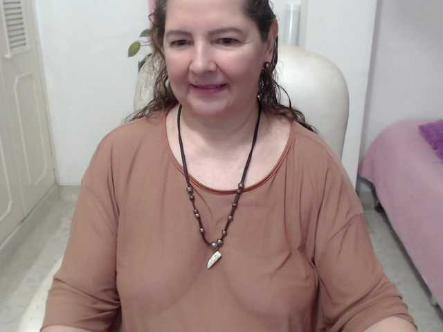 leonela-68