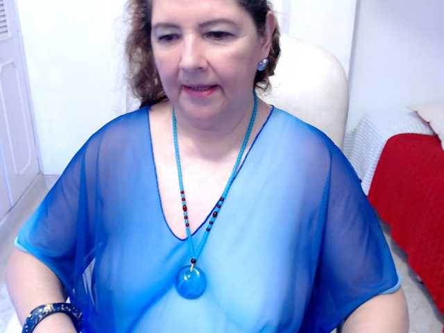 leonela-68 live cam preview