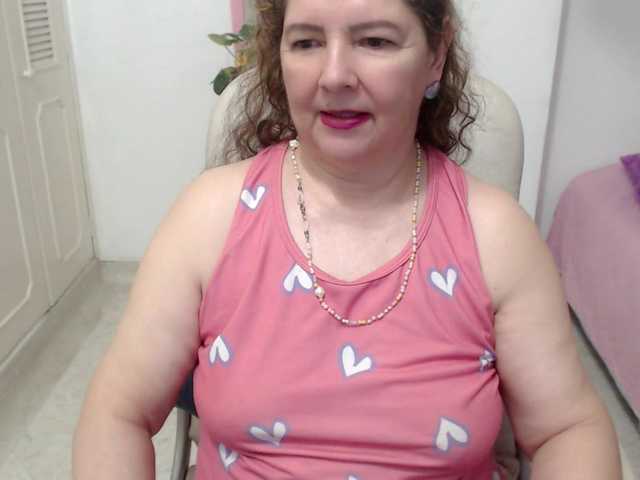 leonela-68 live cam