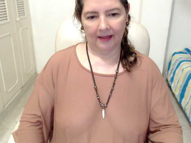 leonela-68