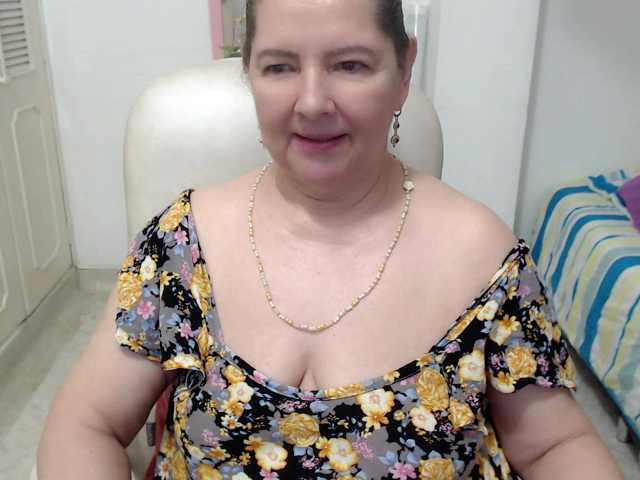 leonela-68