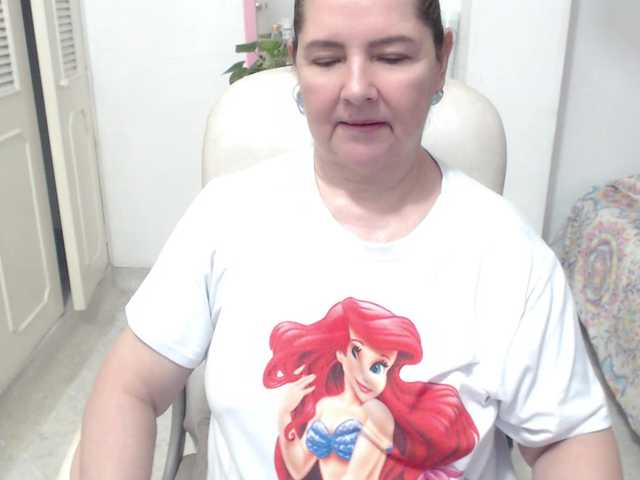 leonela-68