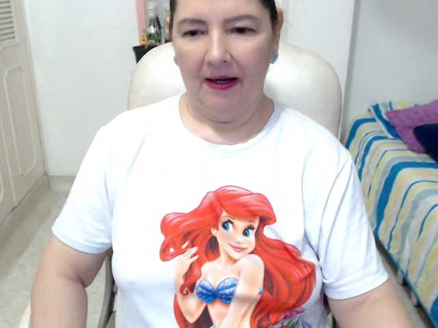leonela-68 live cam on BongaCams