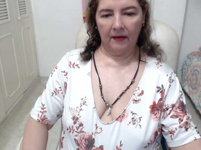 leonela-68