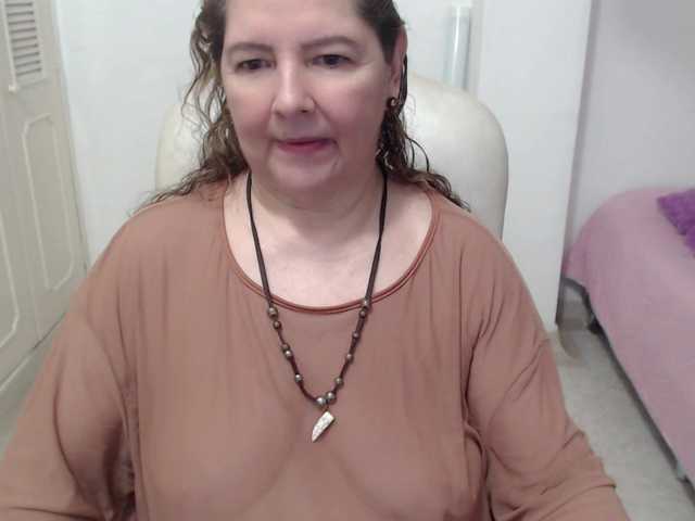 leonela-68