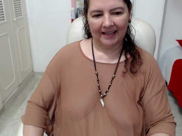 leonela-68