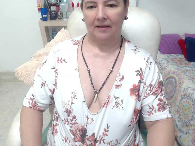 leonela-68
