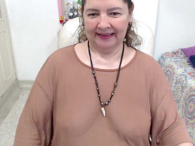 leonela-68