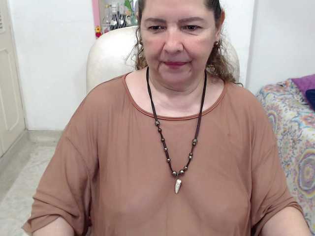 leonela-68
