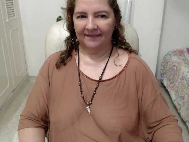 leonela-68