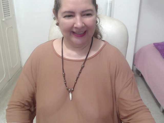 leonela-68