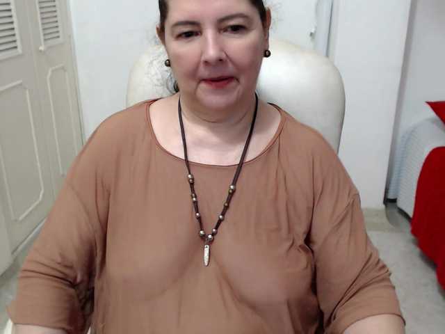 leonela-68