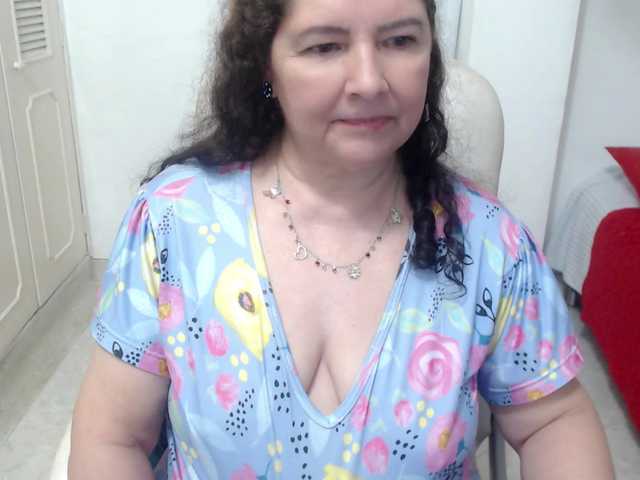 leonela-68 webcam bongacams model stream image