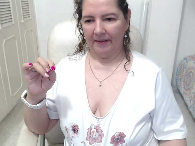 leonela-68