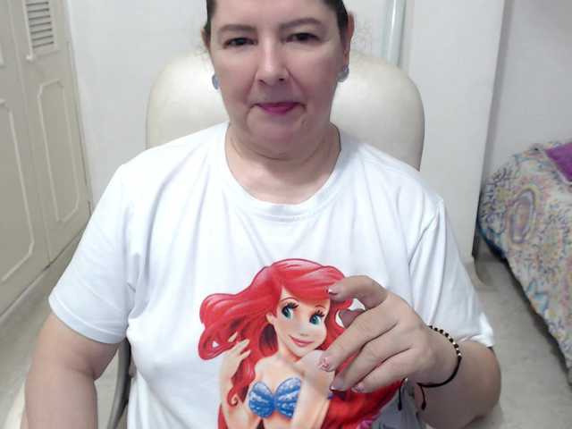 leonela-68 live cam preview
