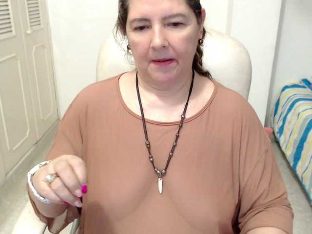 leonela-68