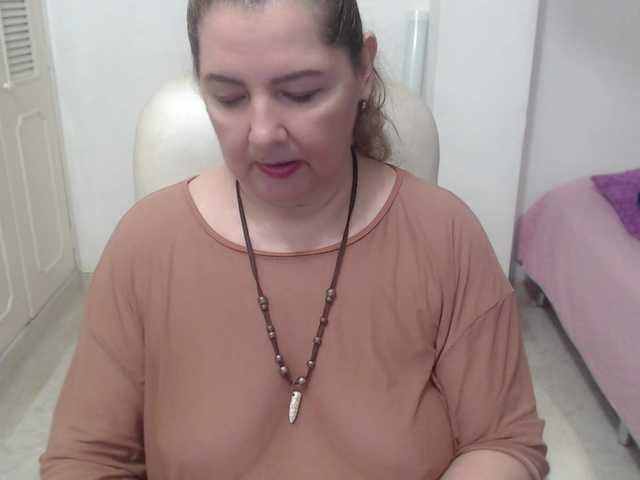 leonela-68