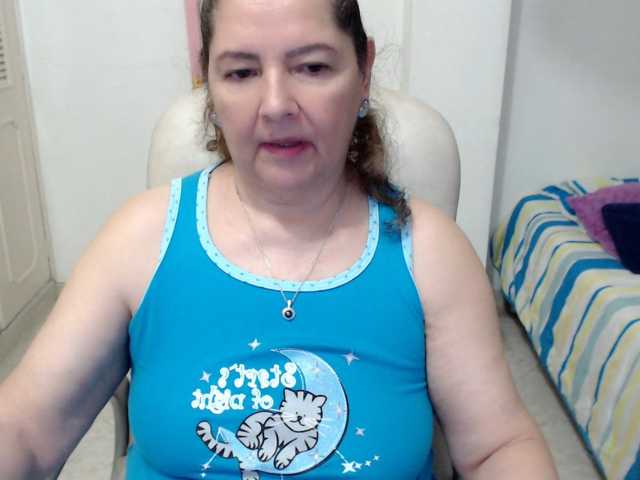 leonela-68 live cam on BongaCams