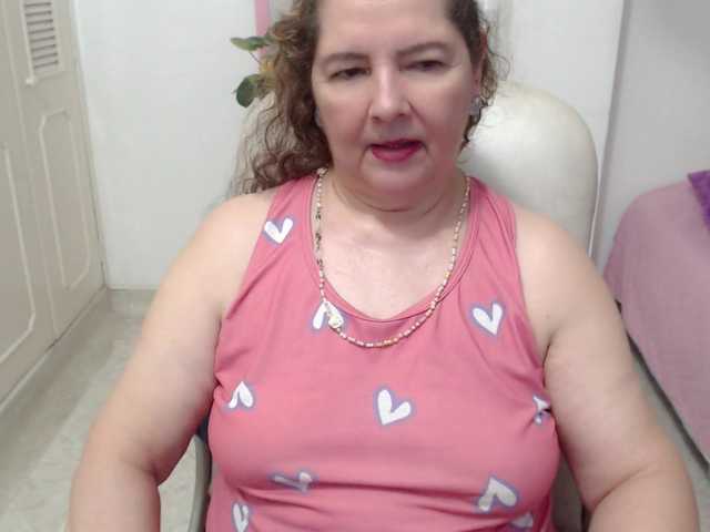 leonela-68 live cam