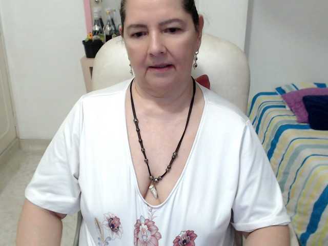 leonela-68