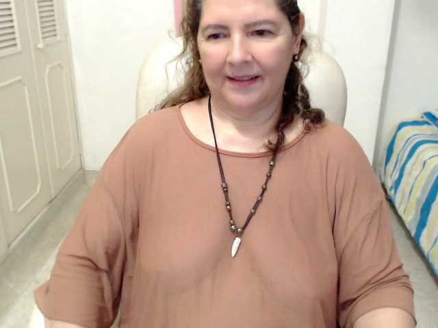 leonela-68