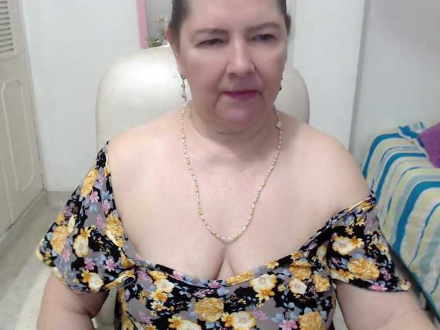 leonela-68