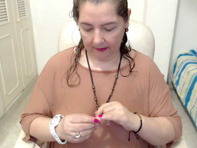 leonela-68