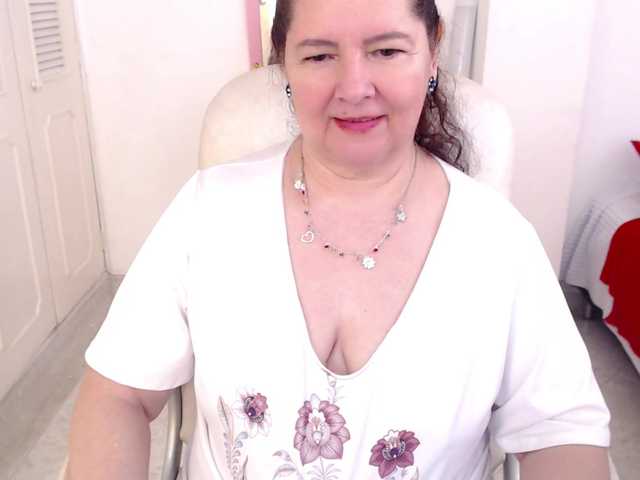 leonela-68 webcam