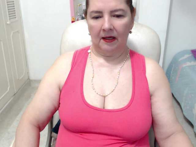 leonela-68 live webcam show