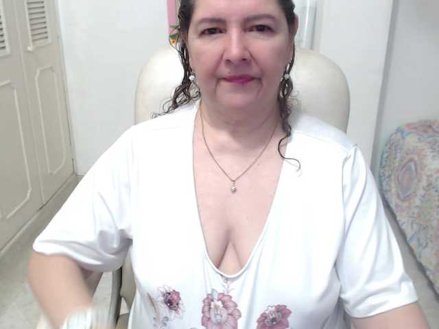leonela-68