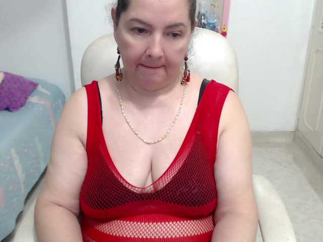 leonela-68 live cam on BongaCams