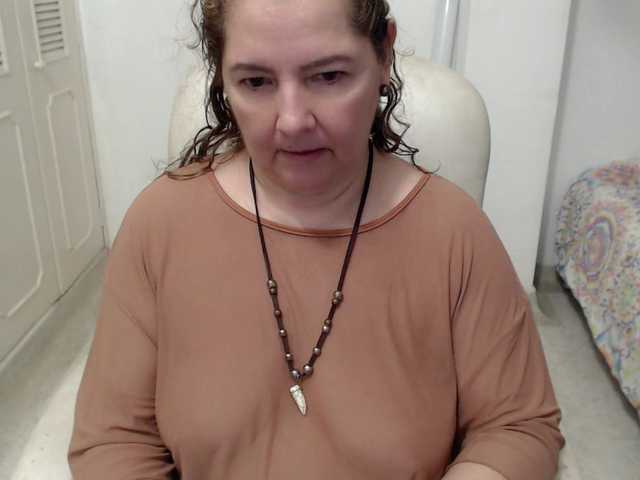 leonela-68