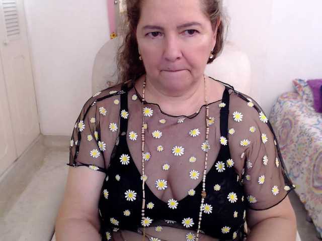 leonela-68 webcam bongacams model stream image