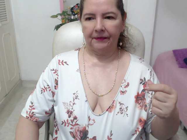 leonela-68