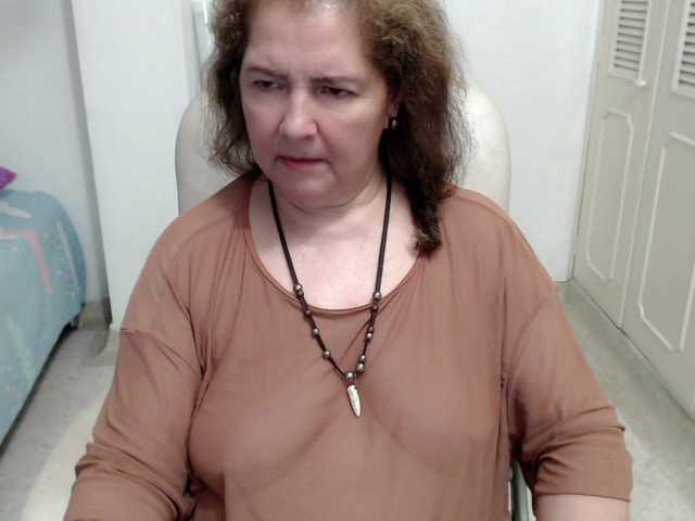 leonela-68