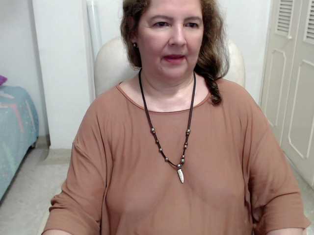 leonela-68