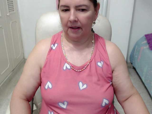 leonela-68 live webcam show
