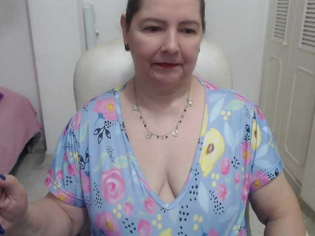 leonela-68 online