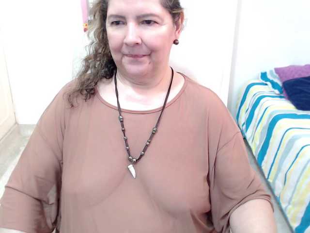 leonela-68