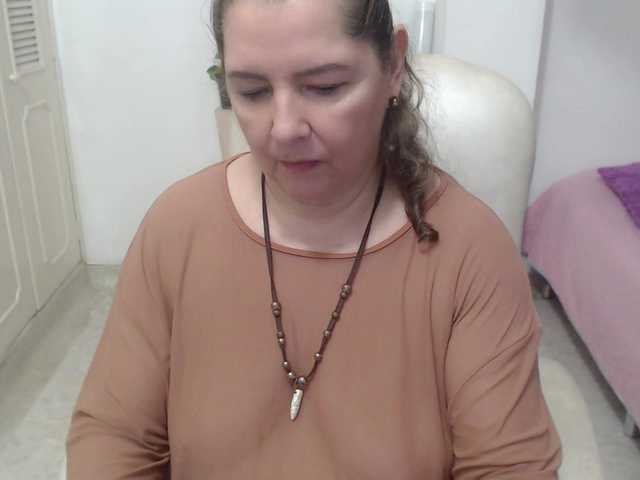 leonela-68