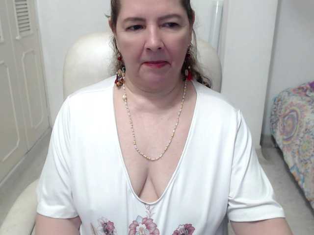 leonela-68