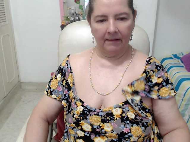 leonela-68