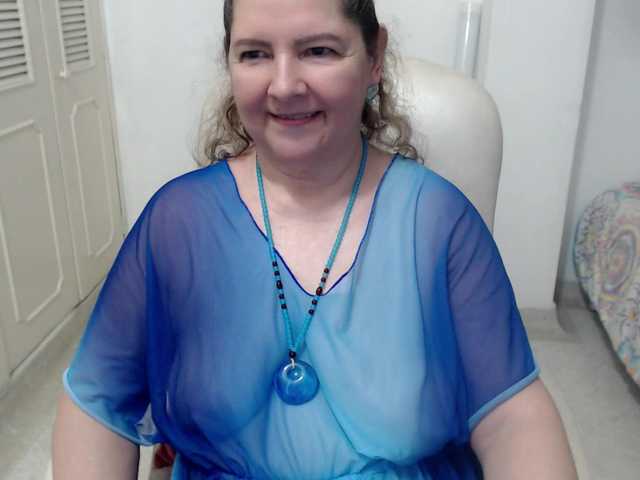 leonela-68 live cam preview