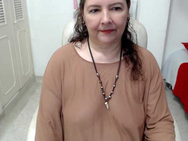 leonela-68