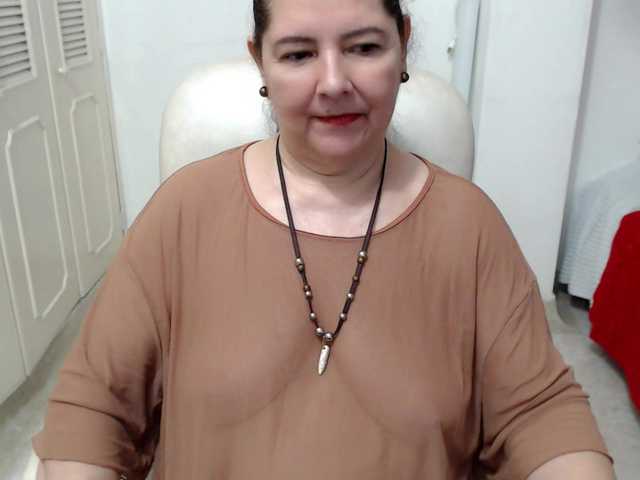 leonela-68
